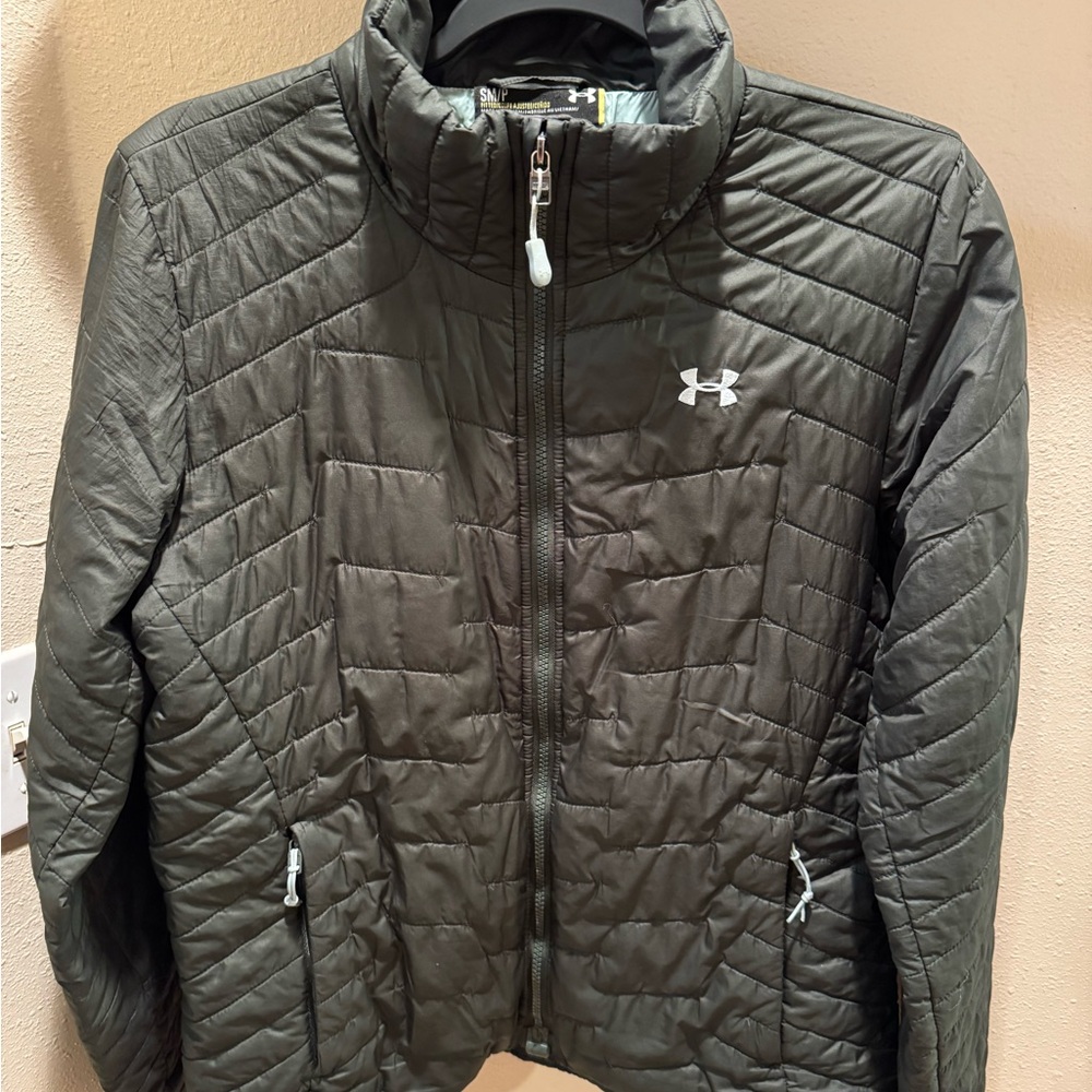 Women’s Fitted Down Under Armor Jacket W/ Special patent magnetic zipper